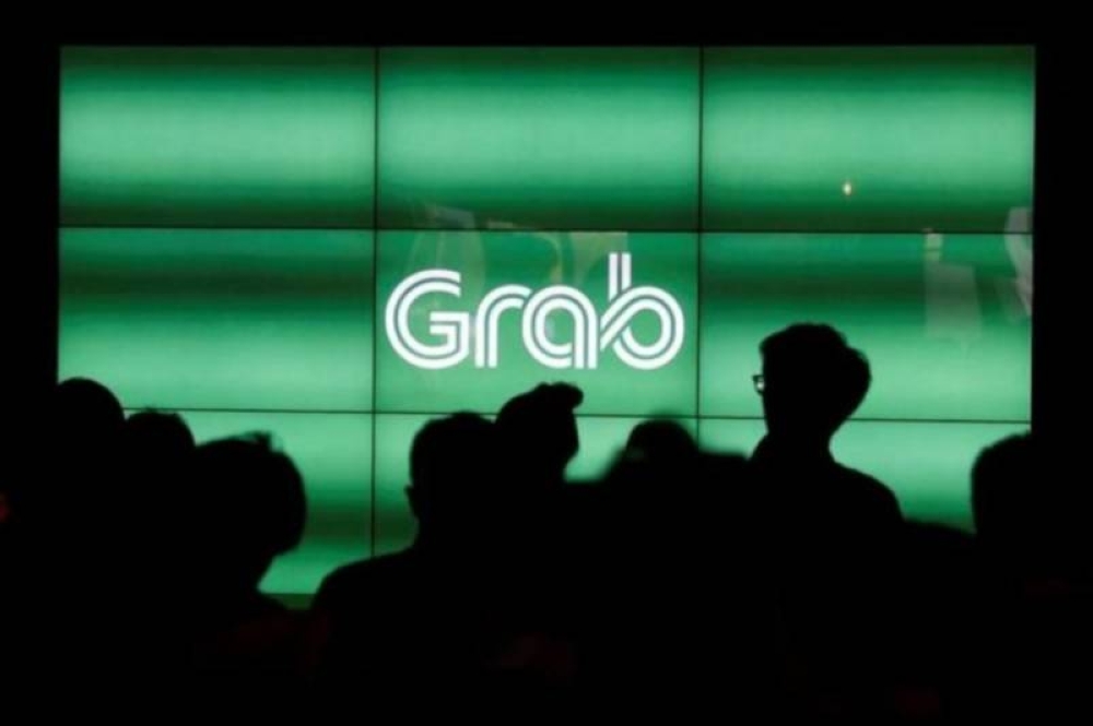 GrabFin offers users a single entry point to access payment, investment and insurance services on the Grab application. — SoyaCincau pic