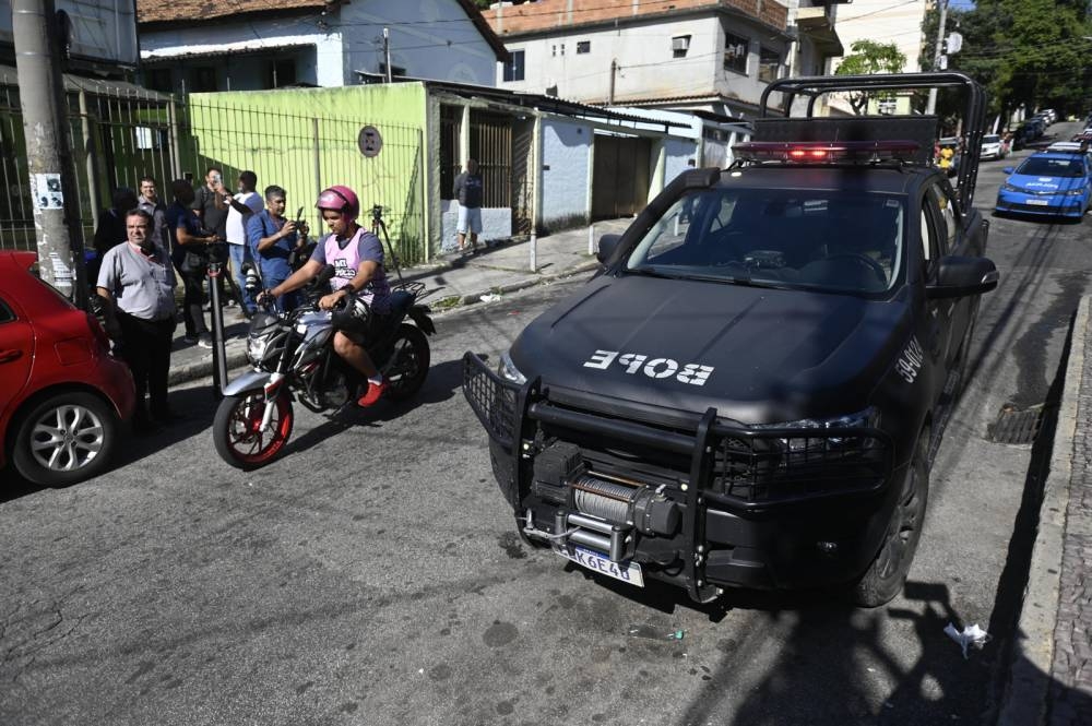 Video of Brazilian man asphyxiated in police car sparks outrage