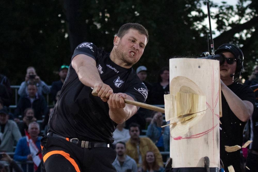 Lumberjack athletes battle for woodcutting crown