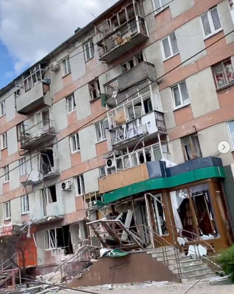 Russian forces moving deeper into Sivierodonetsk, says Luhansk governor