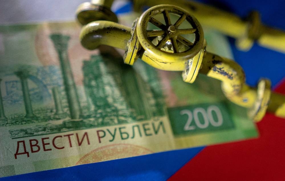 From oil to assets, Western sanctions target Russian economy