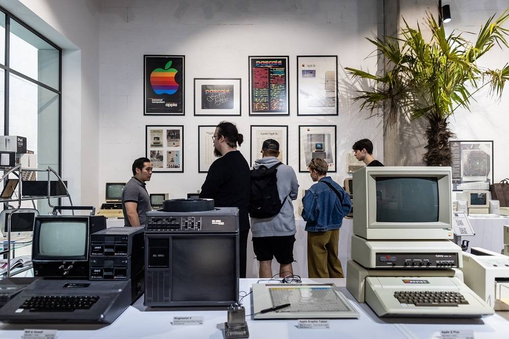 New Apple museum opens in former Warsaw factory