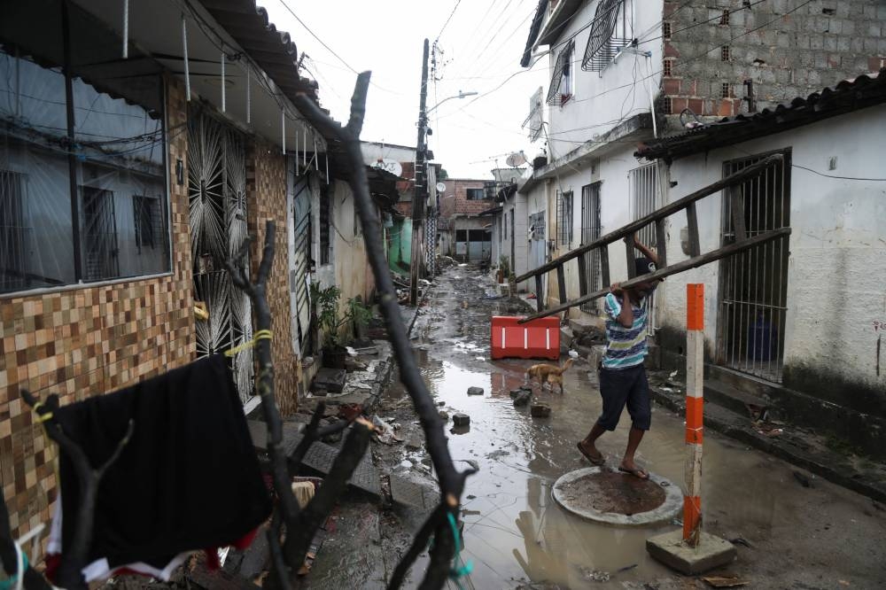 Death toll in Brazilian floods rises to 106, 10 still missing