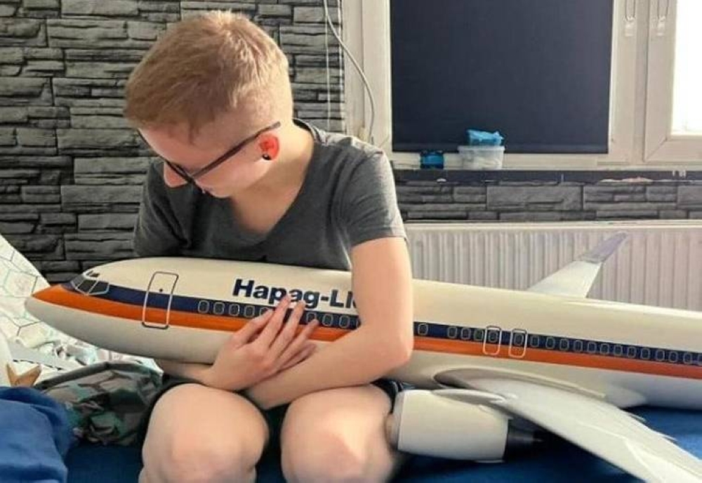 German woman who's in love with her toy plane ‘Dicki’, hopes to ‘marry’ it someday 