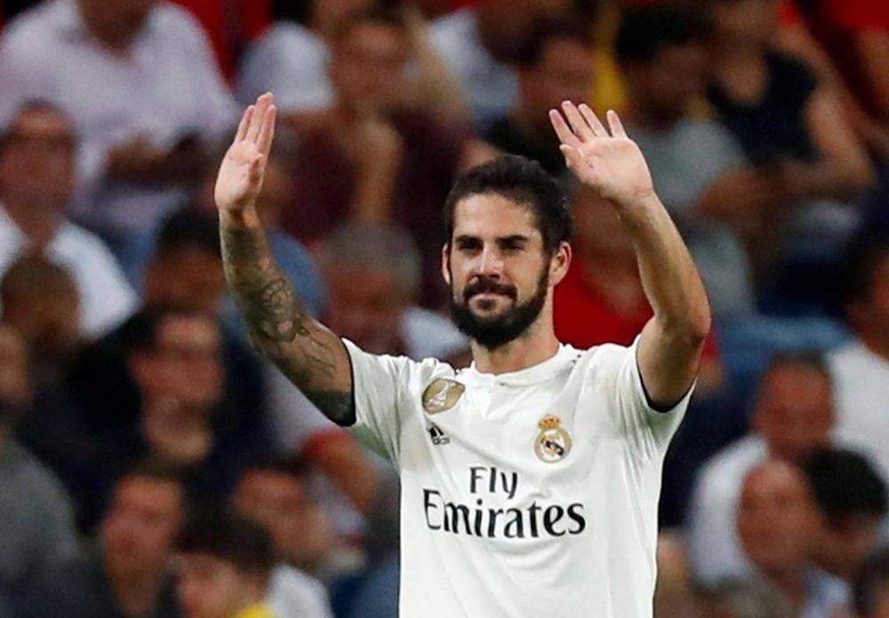 Real Madrid pay tribute to departing Isco