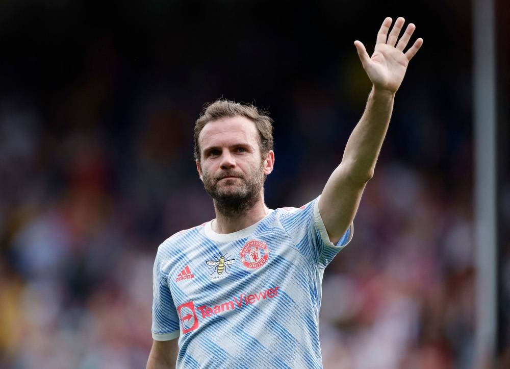 Manchester United confirm Mata departure