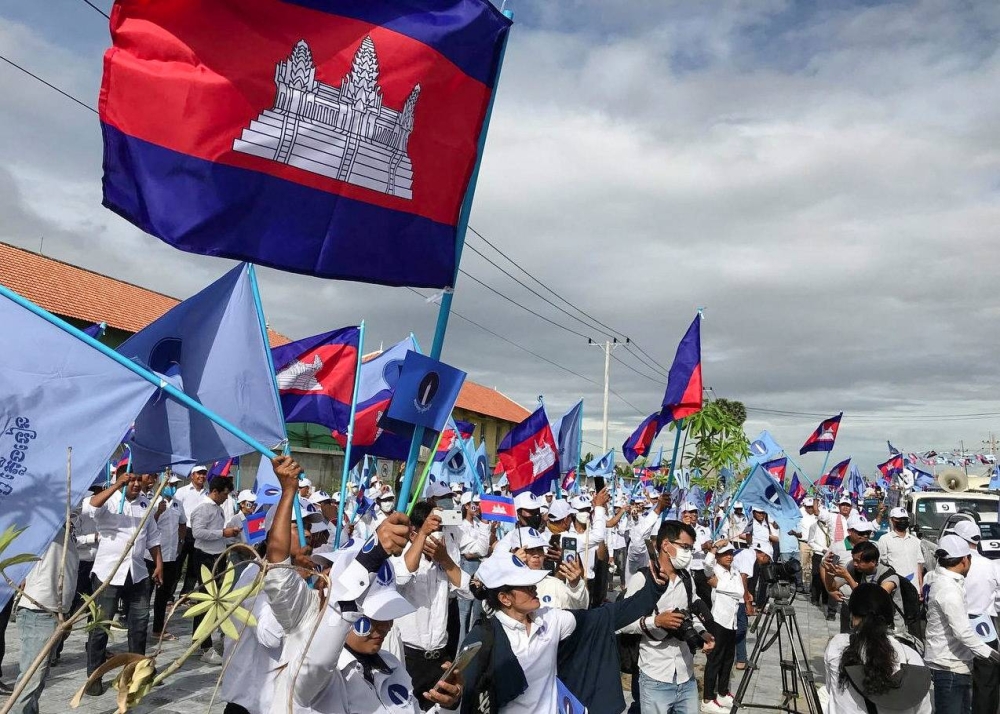 Cambodians vote as new opposition party seeks gains