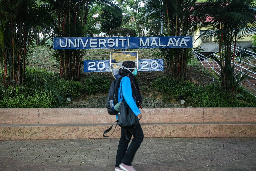 QS found that Malaysian higher education overall can still improve in four other indicators, which measure teaching capacity, research impact, and levels of internationalisation. — Picture by Hari Anggara