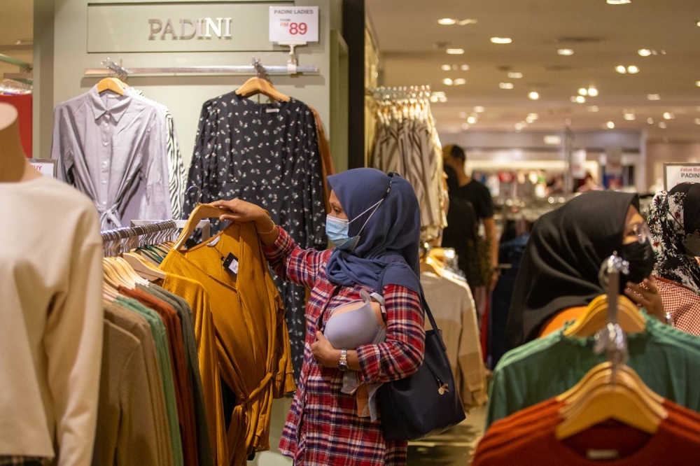 Stats Dept: Malaysia’s wholesale, retail trade sales up 15.2pc to RM128b in April 2022