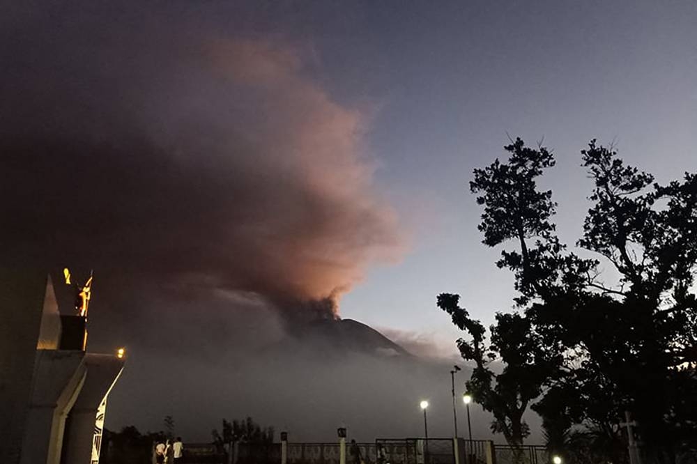 Volcano ash blankets Philippine towns after second eruption this week