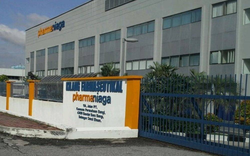 Pharmaniaga announced that the company was in serious talks with the Islamic Development Bank with regards to a Covid-19 vaccine distribution deal for 15 of the Organisation of Islamic Cooperation countries in Africa. 