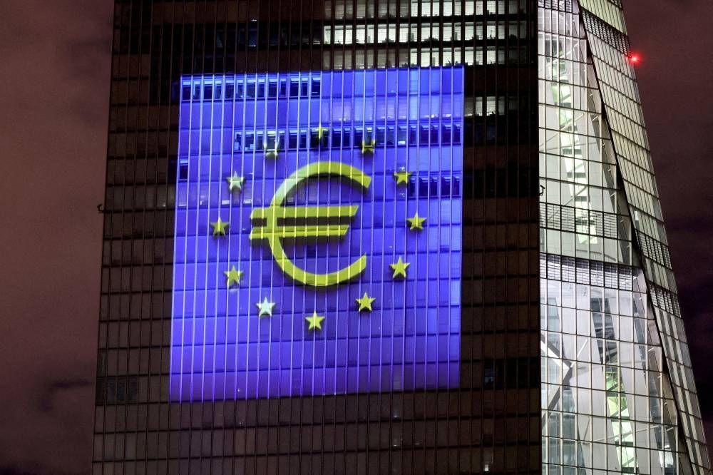 ECB to devise new tool to help indebted euro zone members