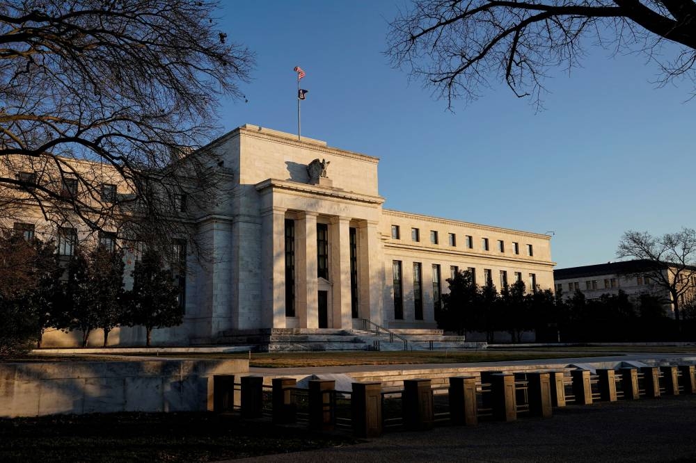 US central bank ponders huge rate hike to combat price surge