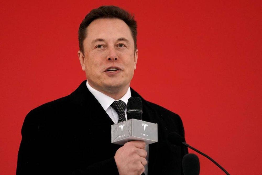 Report: Elon Musk expected to confirm desire to own Twitter in meeting today