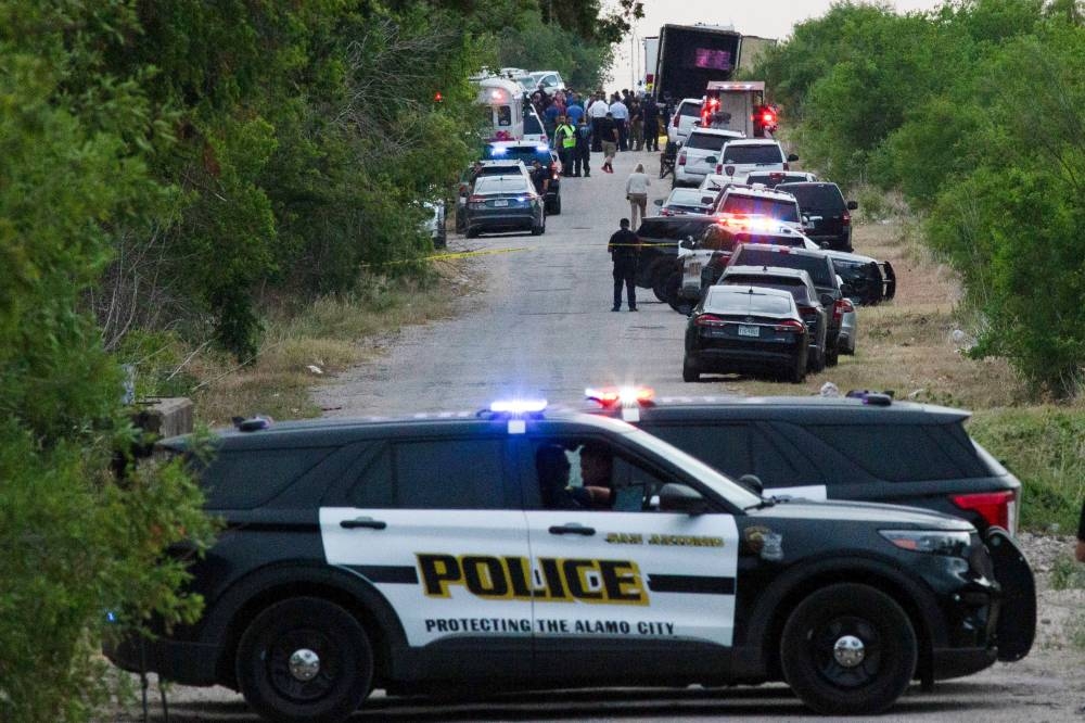 'Stacks of bodies': 46 dead migrants found in truck in Texas