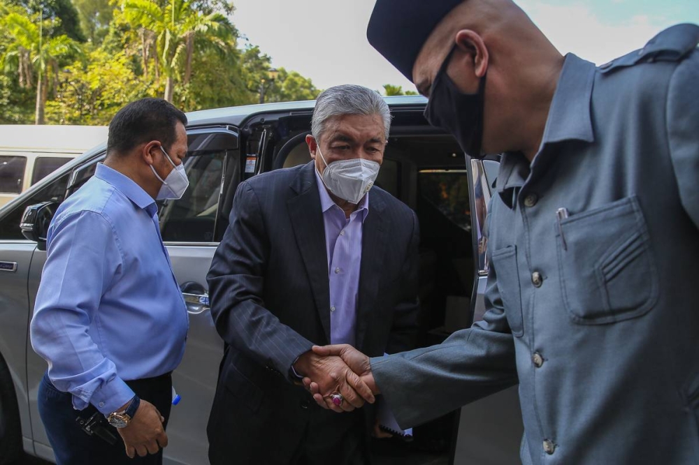 Zahid claims ‘threatened’ in 2018 for refusing to dissolve Umno, says was charged in court five months after becoming Opposition