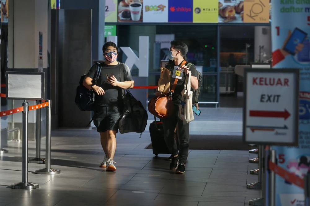 Stats Dept: Domestic tourism spending plunged over 50pc to RM18.4b last year