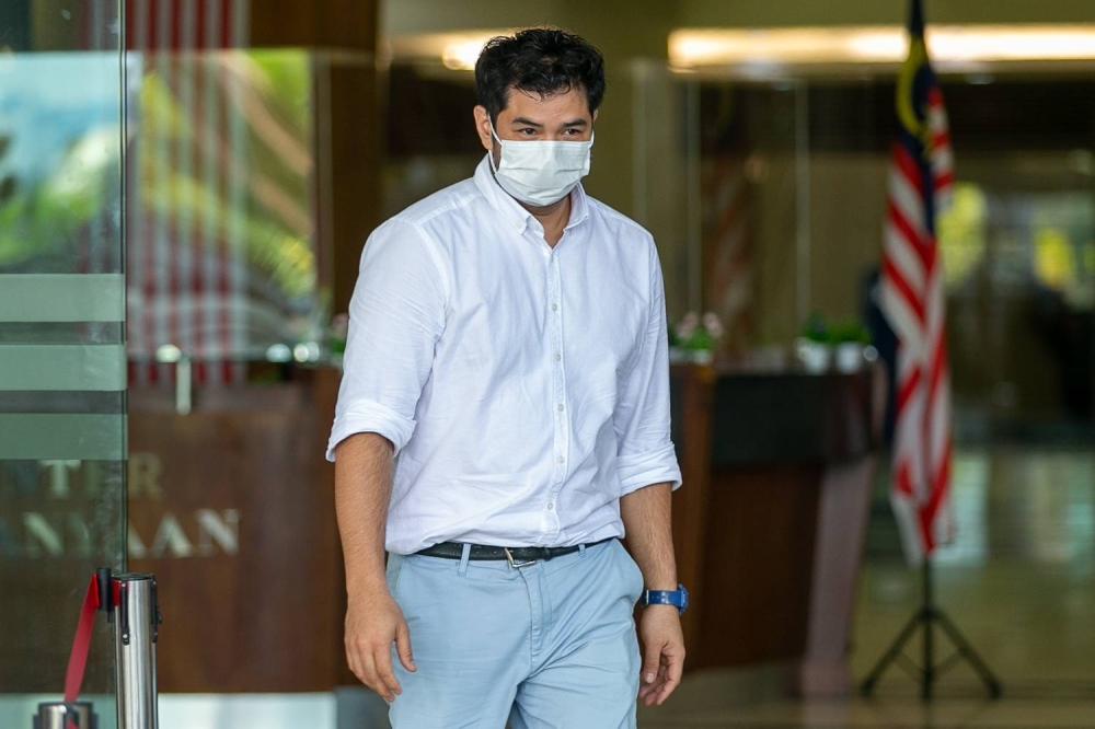 Crackhouse Comedy Club co-owner Rizal Van Geyzel is seen leaving the Kuala Lumpur High Court July 22, 2022. — Picture by Devan Manuel