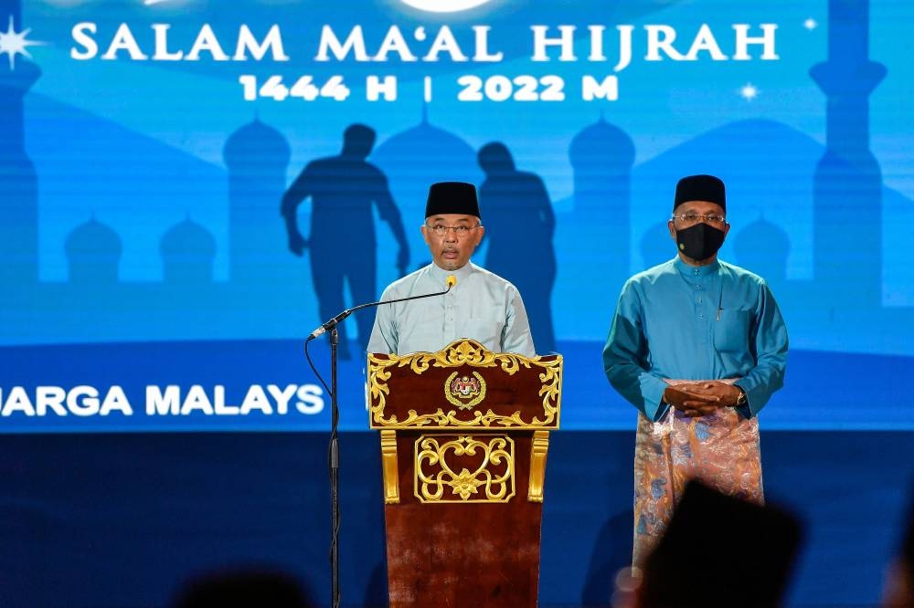 Yang di-Pertuan Agong Al-Sultan Abdullah Ri’ayatuddin Al-Mustafa Billah Shah delivers a speech at the national-level Ma’al Hijrah1444H celebration and the recitation of Yassin, in conjunction with Warriors’ Day at the Federal Territory Mosque, July 29, 2022. — Bernama pic 