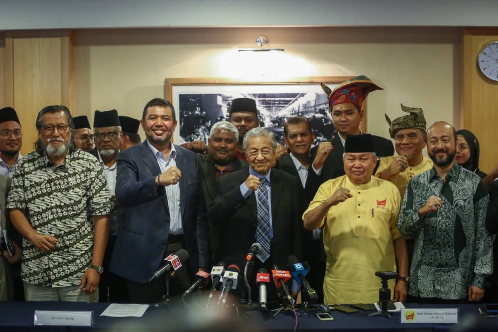 Dr Mahathir: New Malay-Muslim only political coalition ‘Gerakan Tanah ...