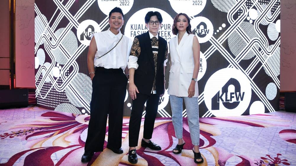 KLFW Founder Andrew Tan (centre), actor Ahmad Awaluddin Ashaari (left), and actress Scha Alyahya at the media launch event on August 4. — Picture courtesy of KLFW 2022