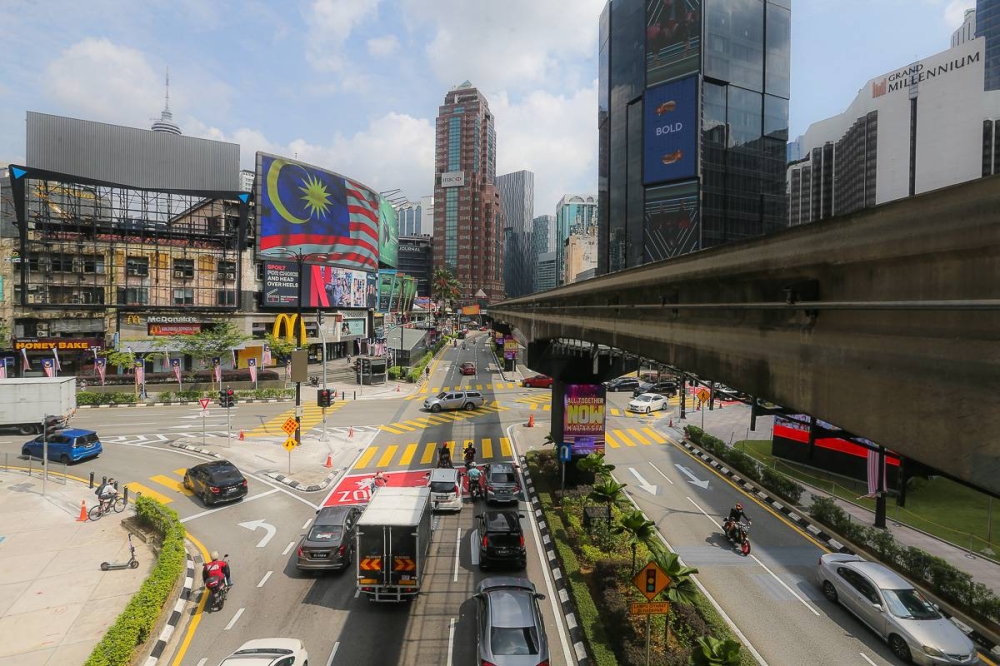 Last Friday, chief statistician Datuk Seri Mohd Uzir Mahidi announced that Malaysia’s gross domestic product had grown by 8.9 per cent from April to June, compared to the first quarter of the year. — Picture by Yusof Mat Isa