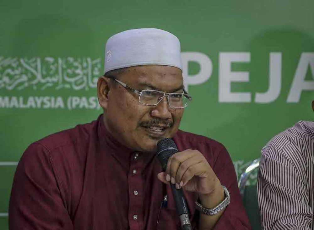 PAS Research Centre director Mohd Zuhdi Marzuk wants 27 seats with no clashes between his party and Umno. — Picture by Firdaus Latif