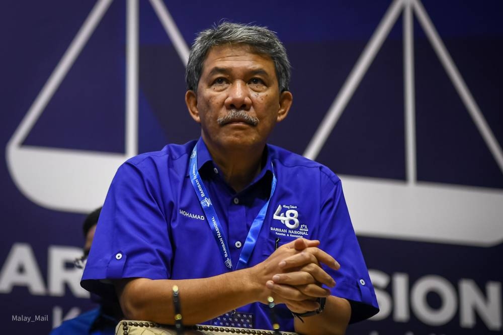 Datuk Seri Mohamad Hasan says Johor chapter of Barisan Nasional needs to contribute 20 seats to secure the government in the 15th general election. — Picture by Devan Manuel