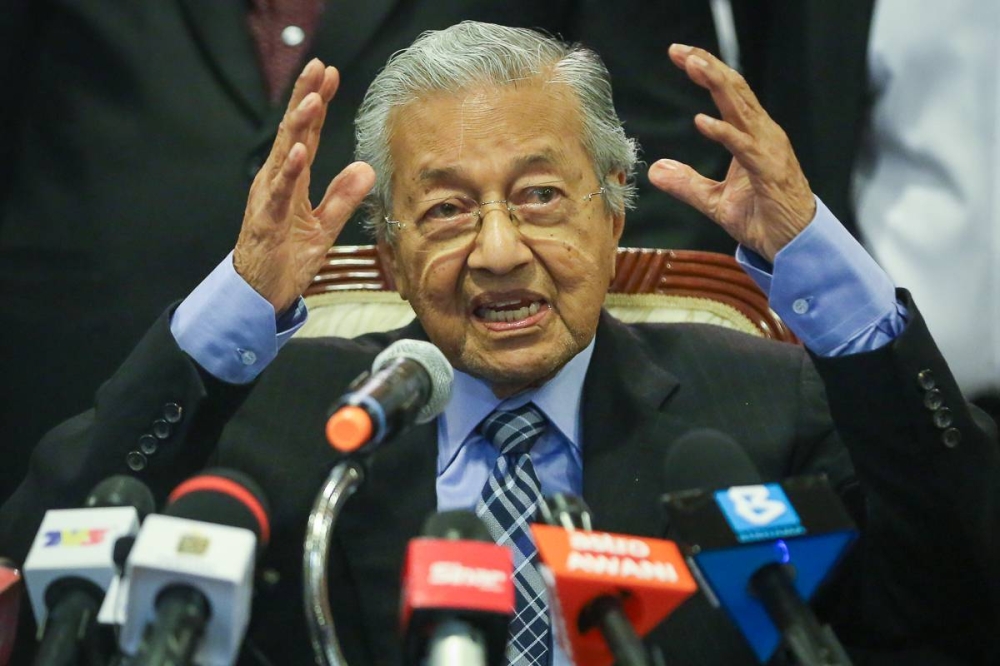 Tun Dr Mahathir Mohamad speaks during a press conference at the Perdana Leadership Foundation in Putrajaya August 4, 2022. — Picture by Yusof Mat Isa