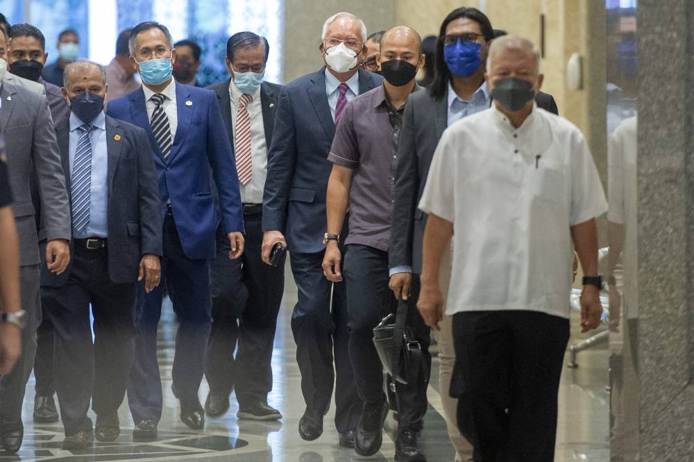 Former prime minister, Datuk Seri Najib Razak arrives at Palace of Justices, Putrajaya on August  19, 2022. — Picture by Shafwan Zaidon