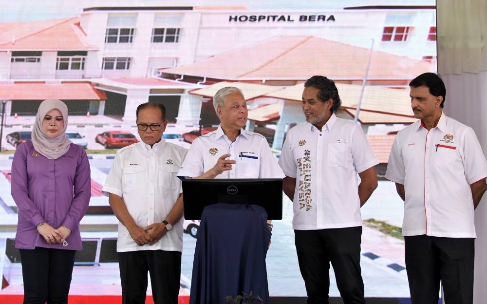 Prime Minister Datuk Seri Ismail Sabri Yaakob officiating the opening of the Bera District Hospital today. — Bernama pic