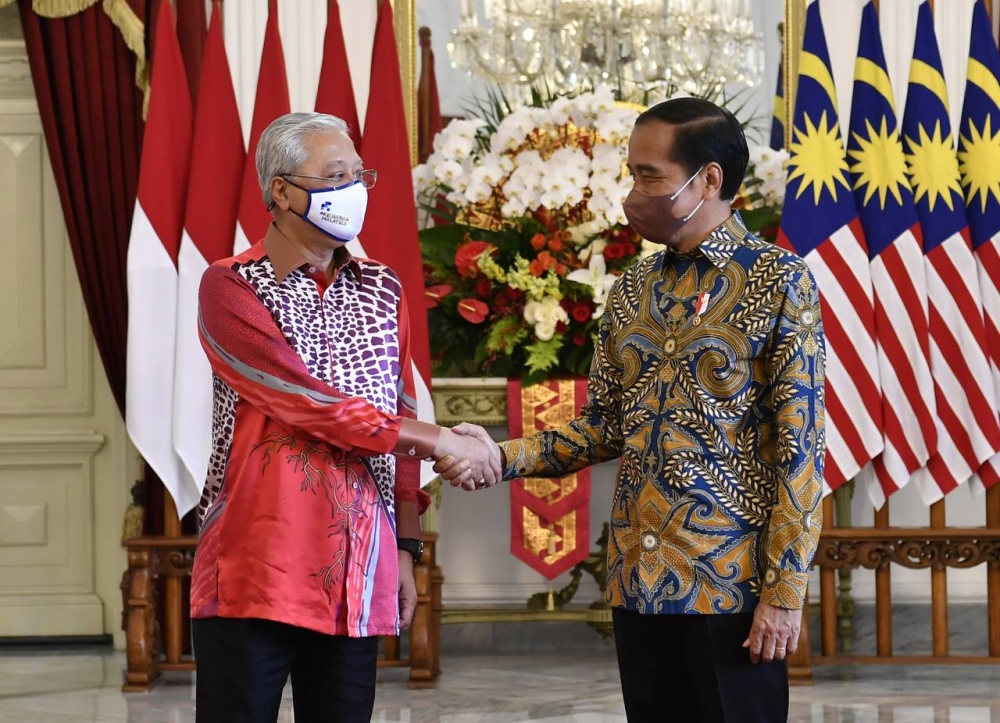 Prime Minister Datuk Seri Ismail Sabri Yaakob said Indonesian President Joko Widodo shared his view that 2023 may not be a good year economically. — Bernama file pic