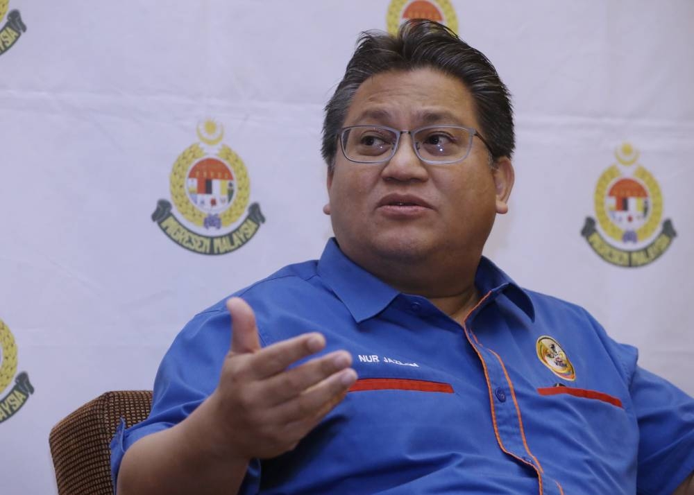 Johor Umno deputy chairman Datuk Nur Jazlan Mohamed today claimed that some Umno party members are busy preparing for the Umno elections instead of the 15th general election. — Picture by Zuraneeza Zulkifli