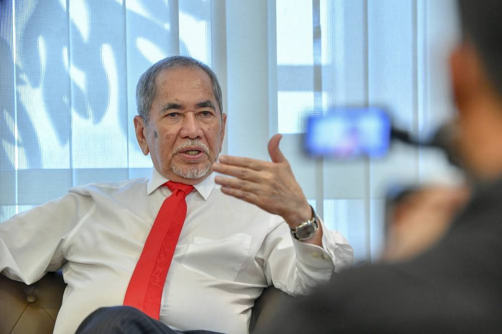 Datuk Seri Wan Junaidi Tuanku Jaafar, however, denied any links between the change in sitting date and the rumoured snap general election, which Umno is pushing for to be held this year. — Bernama pic 