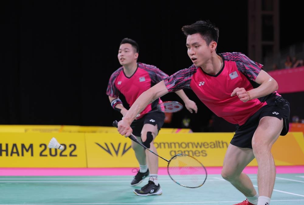 Aaron Chia -Wooi Yik beat the world’s seventh ranked pair Satwiksairaj Rankireddy-Chirag Shetty of India 20-22, 21-18, 21-16. — Bernama pic