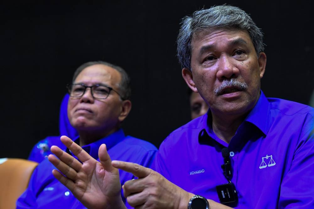 Barisan Nasional (BN) deputy chairman, Datuk Seri Mohamad Hasan said whatever the strategy is, it will be implemented so that the coalition can win the GE15, which is expected to be held soon. — Bernama pic 