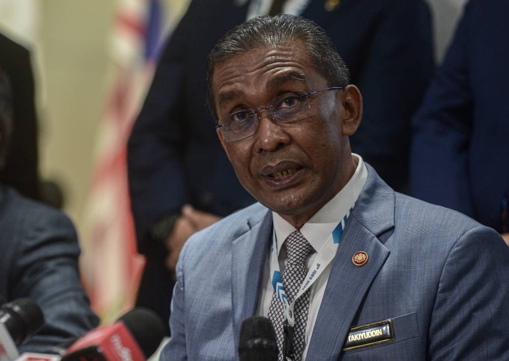 Datuk Seri Takiyuddin Hassan speaks during a press conference after the International Sustainable Energy Summit in Kuala Lumpur August 29, 2022. — Bernama pic