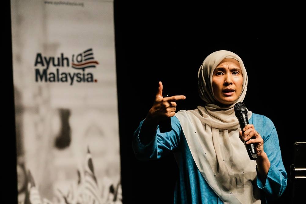 Nurul Izzah Anwar speaks during an 'Ayuh Malaysia' event at the Kuala Lumpur Performing Arts Centre August 30, 2022. — Picture by Sayuti Zainudin