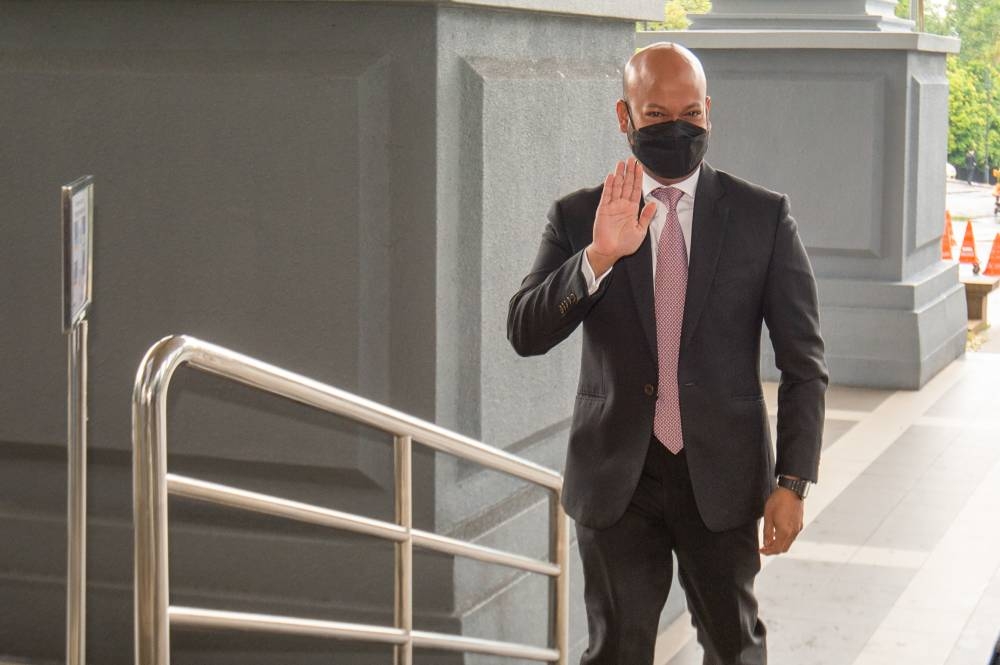 Former 1MDB chief executive Arul Kanda Kandasamy arrives at the Kuala Lumpur Court Complex, in Kuala Lumpur September 2, 2022. — Picture by Shafwan Zaidon