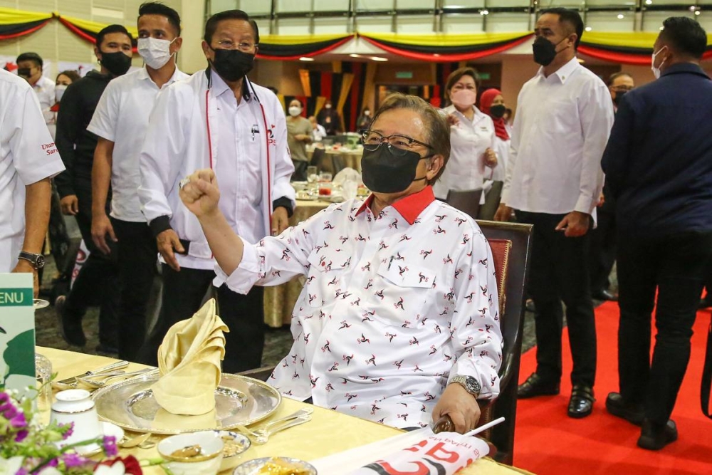 Sarawak Chief Minister Tan Sri Abang Johari Openg and other party leaders are pictured during PRN counting night event at Borneo Convention Centre Kuching December 14, 2021. — Picture by Yusof Mat Isa