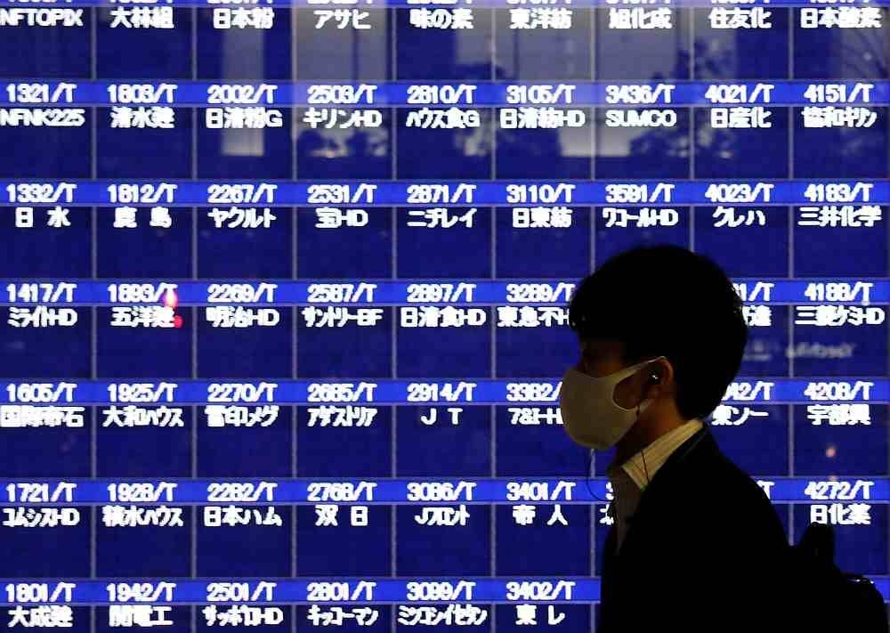 MSCI’s broadest index of Asia-Pacific shares outside Japan opened today in negative territory and sold off during the day. — Reuters pic