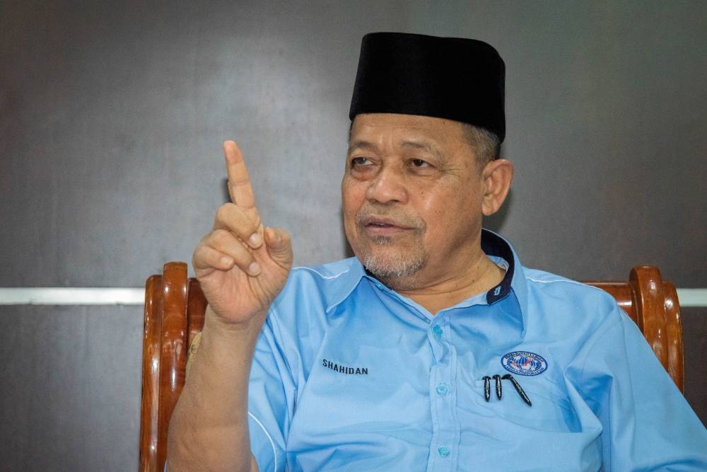 Datuk Seri Shahidan Kassim speaks to the media in Labuan September 19, 2022. — Bernama pic