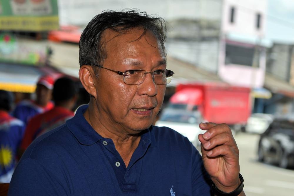 The Johor Umno chief claimed he had received information that the 81-year-old DAP veteran politician will most probably contest in a north Johor seat as a candidate, despite announcing his retirement from politics in March. — Bernama pic 