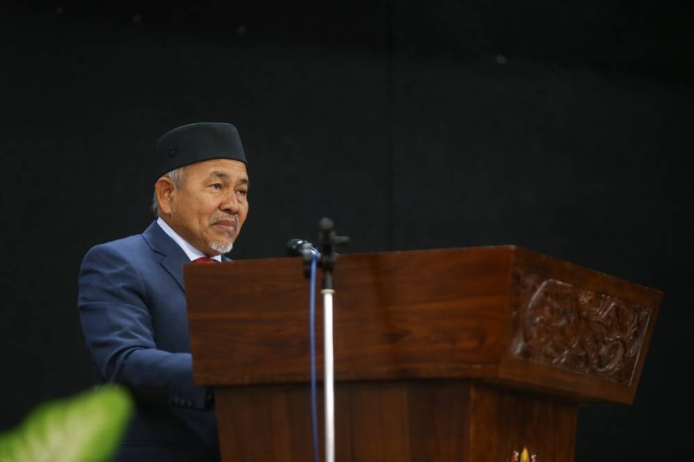 Environment and Water Minister Datuk Seri Tuan Ibrahim Tuan Man speaks during Climate Change Symposium 2022 in Banquet Hall in Parliament September 5, 2022. — Picture by Ahmad Zamzahuri