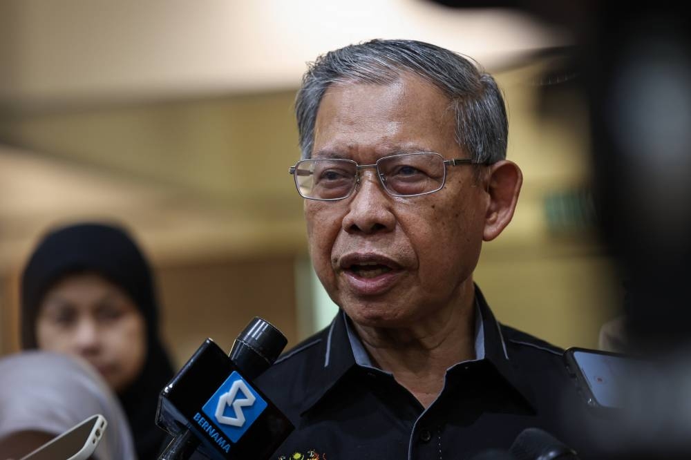 Minister in the Prime Minister’s Department (Economy), Datuk Seri Mustapa Mohamed said Malaysia has several local economists as a support mechanism in managing the country’s economic progress,. — Bernama pic