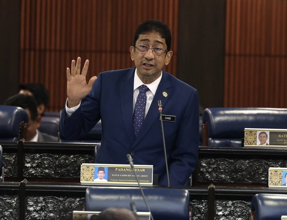 Datuk Zahidi Zainul Abidin addresses members of Parliament in Dewan Rakyat October 3, 2022. ― Bernama pic