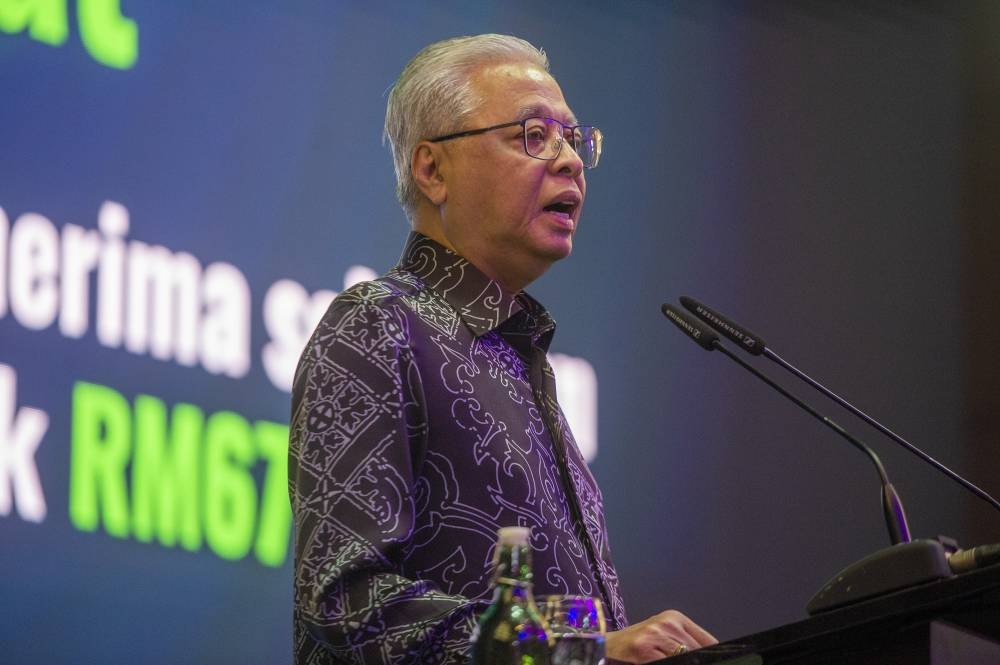 Prime Minister Datuk Seri Ismail Sabri Yaakob was awarded the Darjah Utama Yang Amat Mulia Bintang Kenyalang Sarawak Datuk Patinggi Bintang Kenyalang (DP) which carries the title ‘Datuk Patinggi’. ― Picture by Shafwan Zaidon