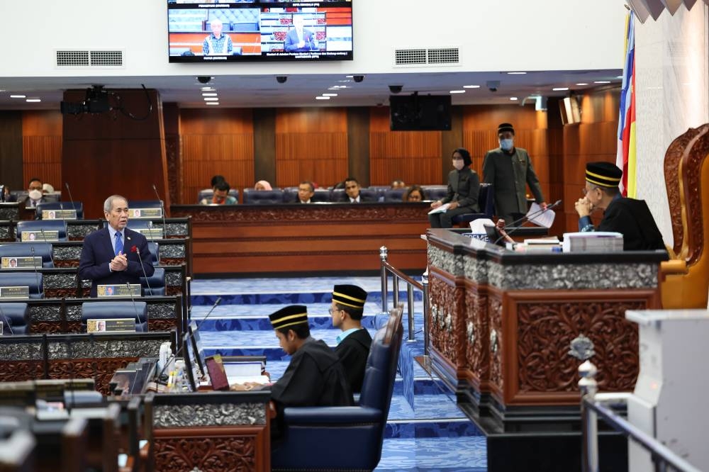 Minister in the Prime Minister’s Department (Parliament and Law) Datuk Seri Wan Junaidi Tuanku Jaafar speaks speaks at the Dewan Rakyat, October 6, 2022. — Bernama pic