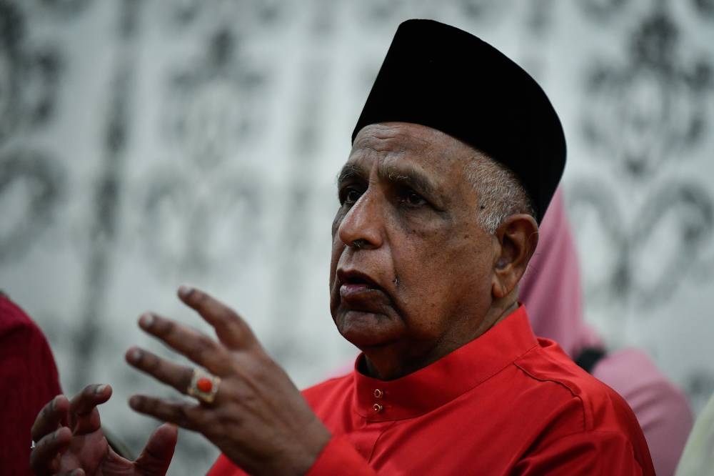 Penang Umno chief Datuk Musa Sheikh Fadzir speaks during a press conference after opening the Bukit Mertajam Wanita Umno, Youth and Puteri Umno delegates meeting in Bukit Mertajam October 9, 2022. — Bernama pic