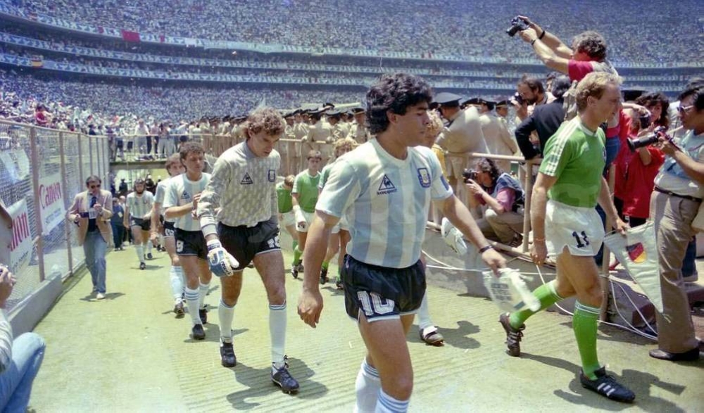 Diego Maradona's 1986 World Cup final shirt returned to Argentina